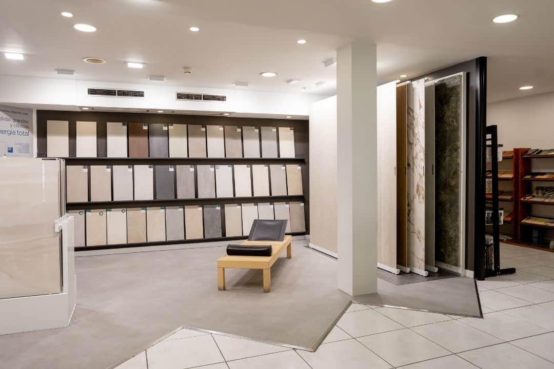 Gres porcellànic gran format en projecte residencial d'obra nova