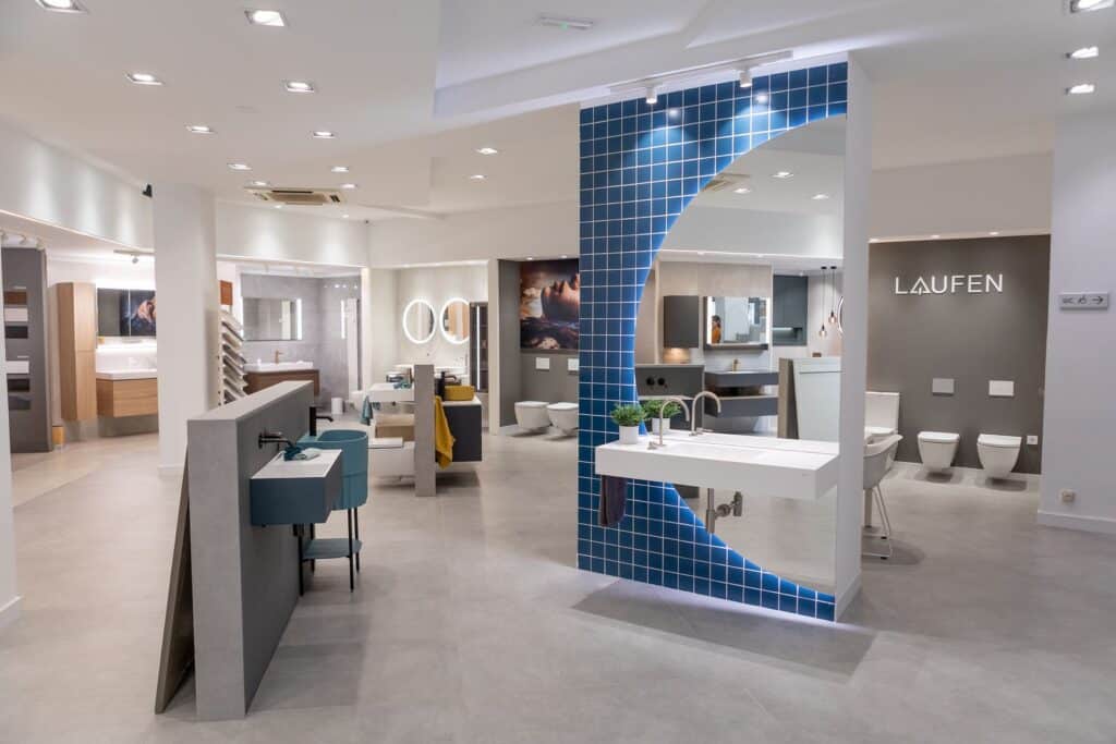 Ambients de bany exposats al showroom de Catalonia Ceramic a Barcelona