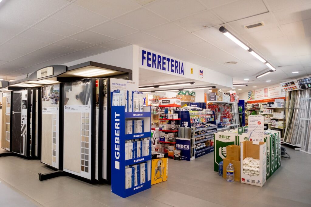 Ferretería profesional de Catalonia Ceramic en Premià de Dalt